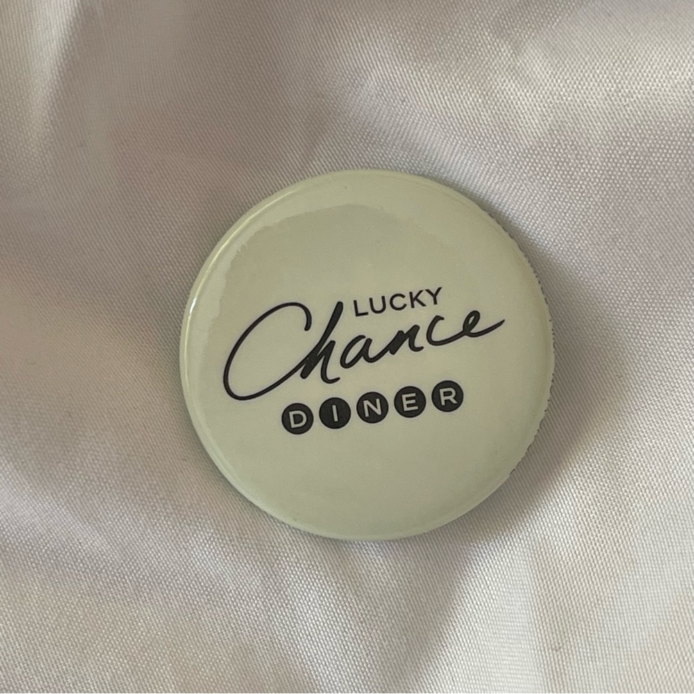 Chanel Lucky Chance Diner pin